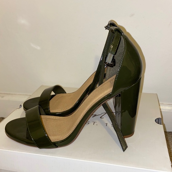 Green Sandal block Heels - Picture 3 of 4